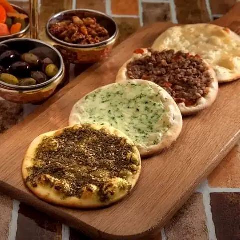 مقبلات معجنات